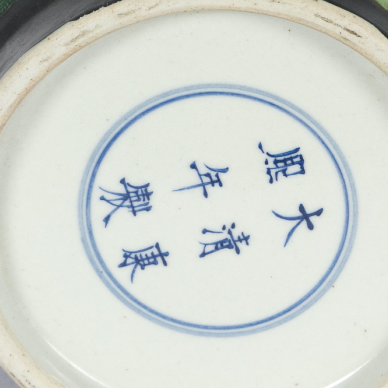 Vaso em porcelana chinesa Famille Noire, de formato balaústre... - foto 3 de 3