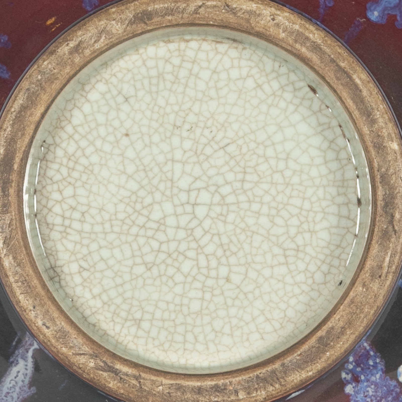Vaso piriforme em porcelana chinesa com longo gargalo, ornamentado... - foto 2 de 2