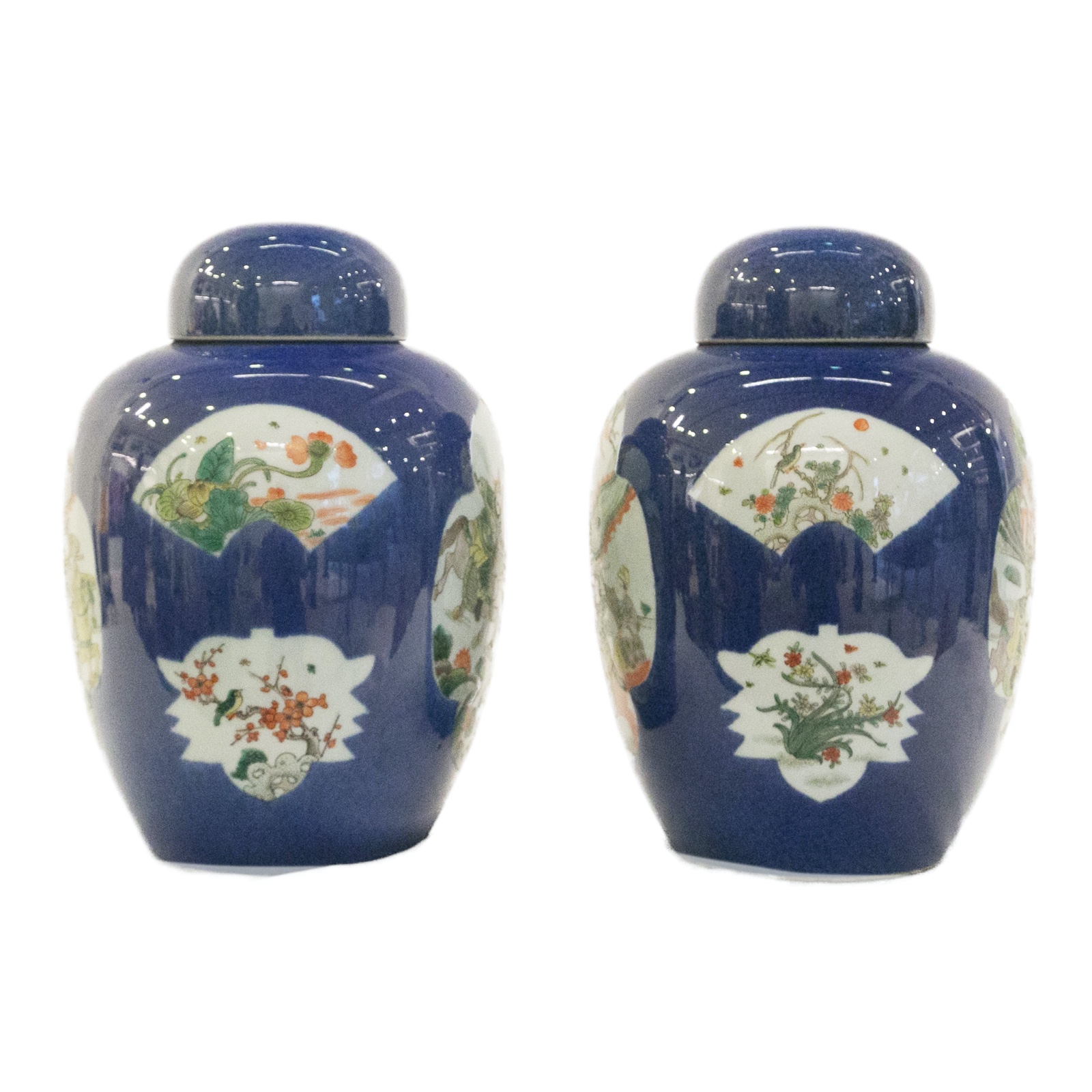Par de potiches de formato bojudo em porcelana chinesa, ornamentados... - foto 2 de 4