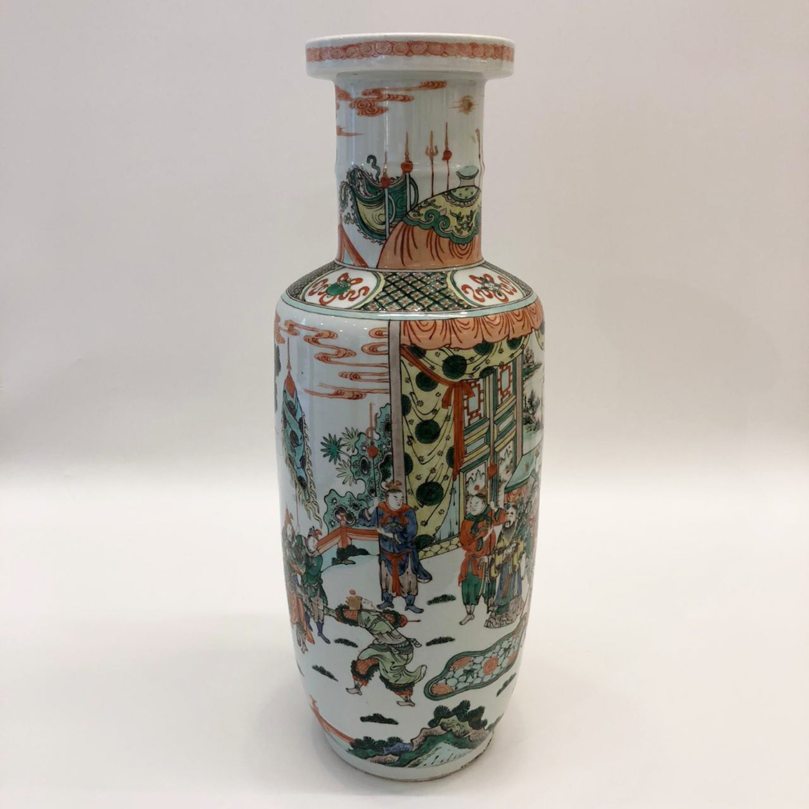 Vaso em porcelana chinesa, formato, ornamentado em esmaltes... - foto 3 de 3