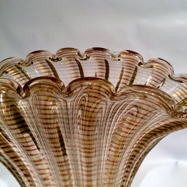 Grande e raro vaso em vidro de Murano. Desenhado por Ercole Barovier... - foto 2 de 4