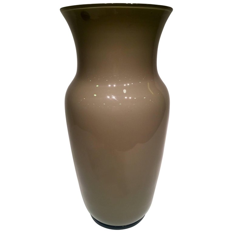 Vaso em vidro duplo, soprado artisticamente, de Murano nas cores... - foto 1 de 3