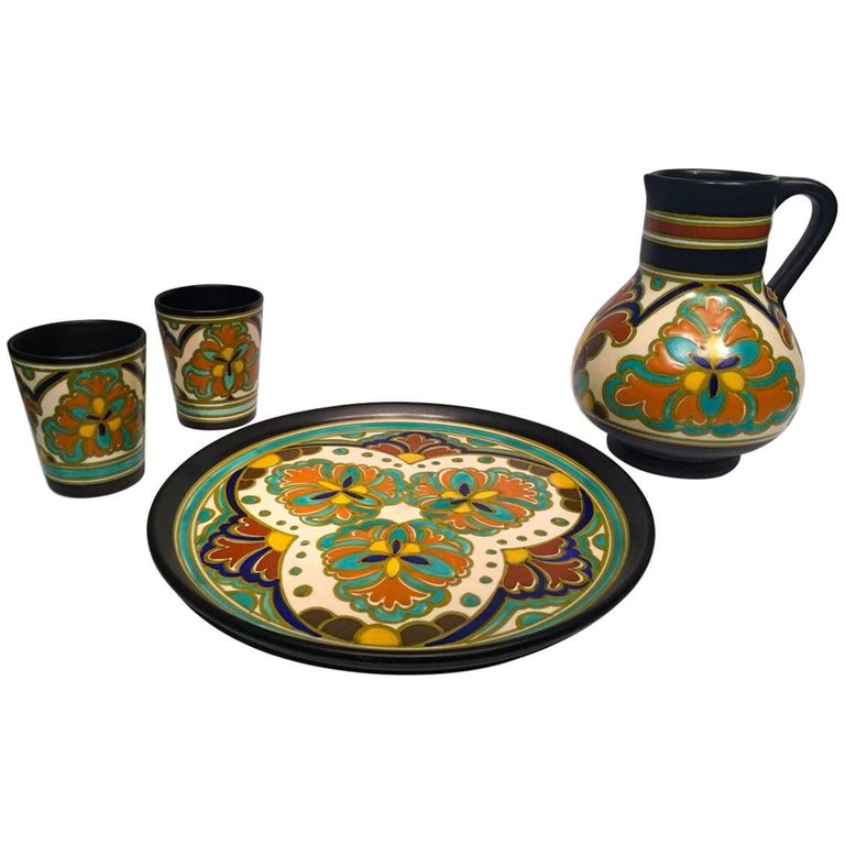 Conjunto de água em porcelana holandesa Art Nouveau com policramia... - foto 1 de 6