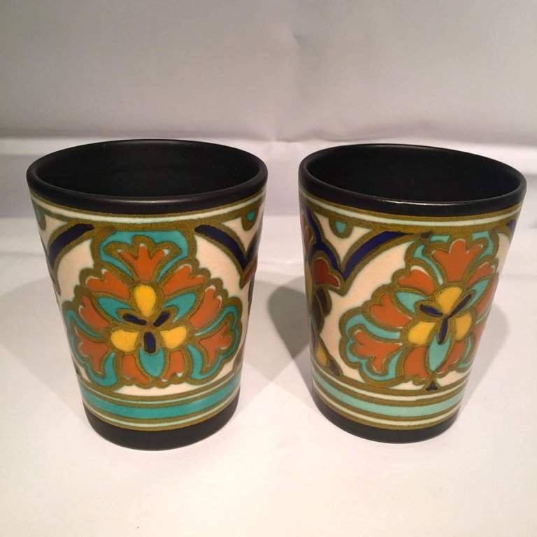 Conjunto de água em porcelana holandesa Art Nouveau com policramia... - foto 4 de 6