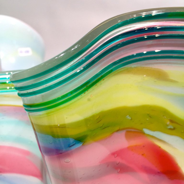 Vaso de Murano desenhado por Dino Martens, soprado manualmente com... - foto 3 de 3