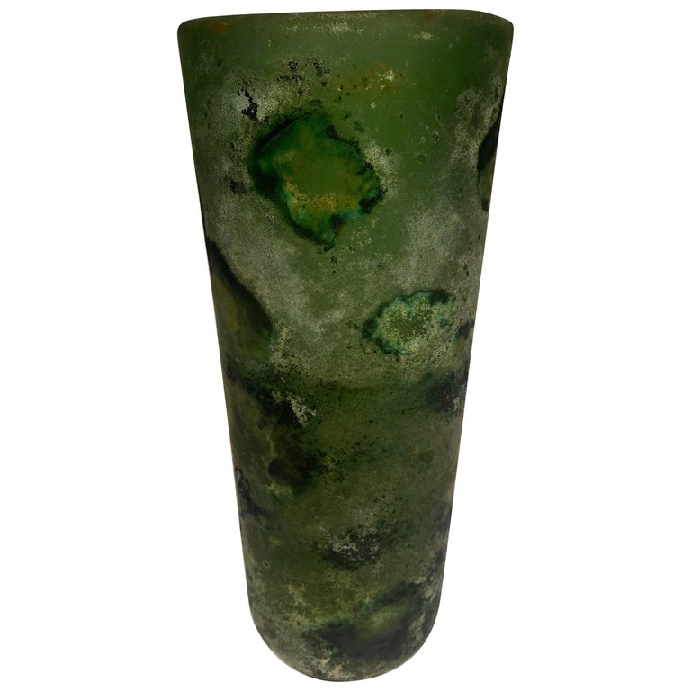 Vaso em vidro artistico soprado de Murano na cor verde. Produzido... - foto 1 de 3