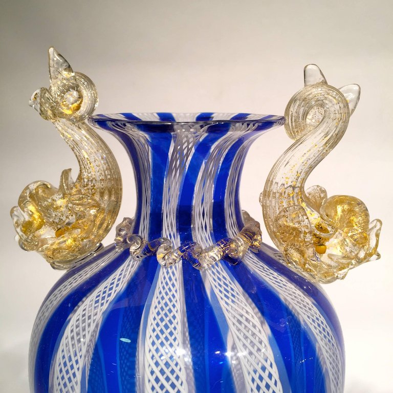 Par de vasos em vidro artistico soprado de Murano na cor azul, branco... - foto 4 de 4
