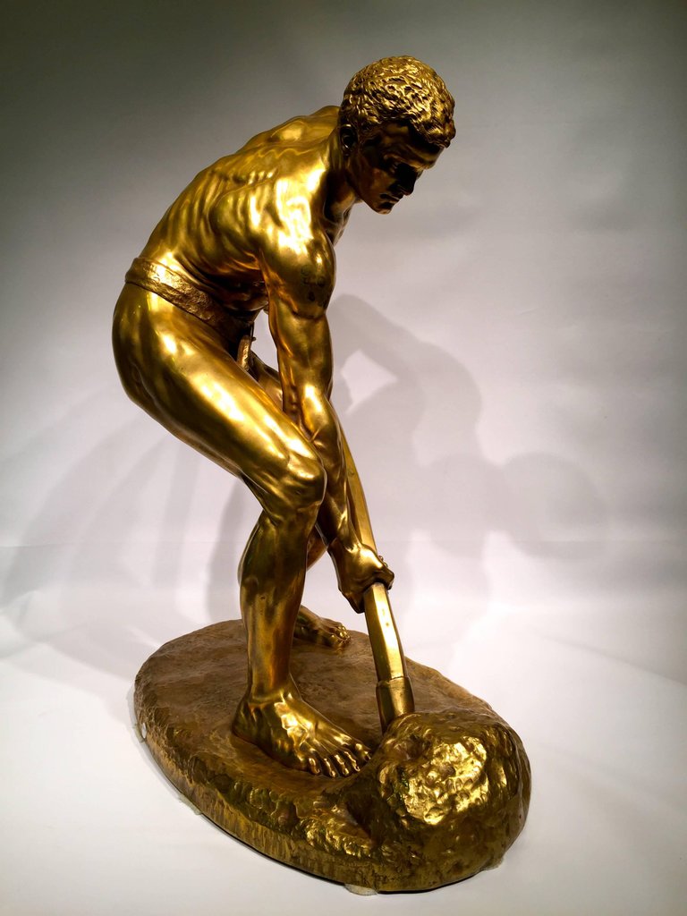 Escultura francesa em bronze banhado a ouro representando "O... - foto 3 de 5