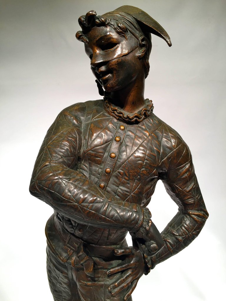 Escultura em bronze Francês representando Arlequim, assinada por... - foto 4 de 5