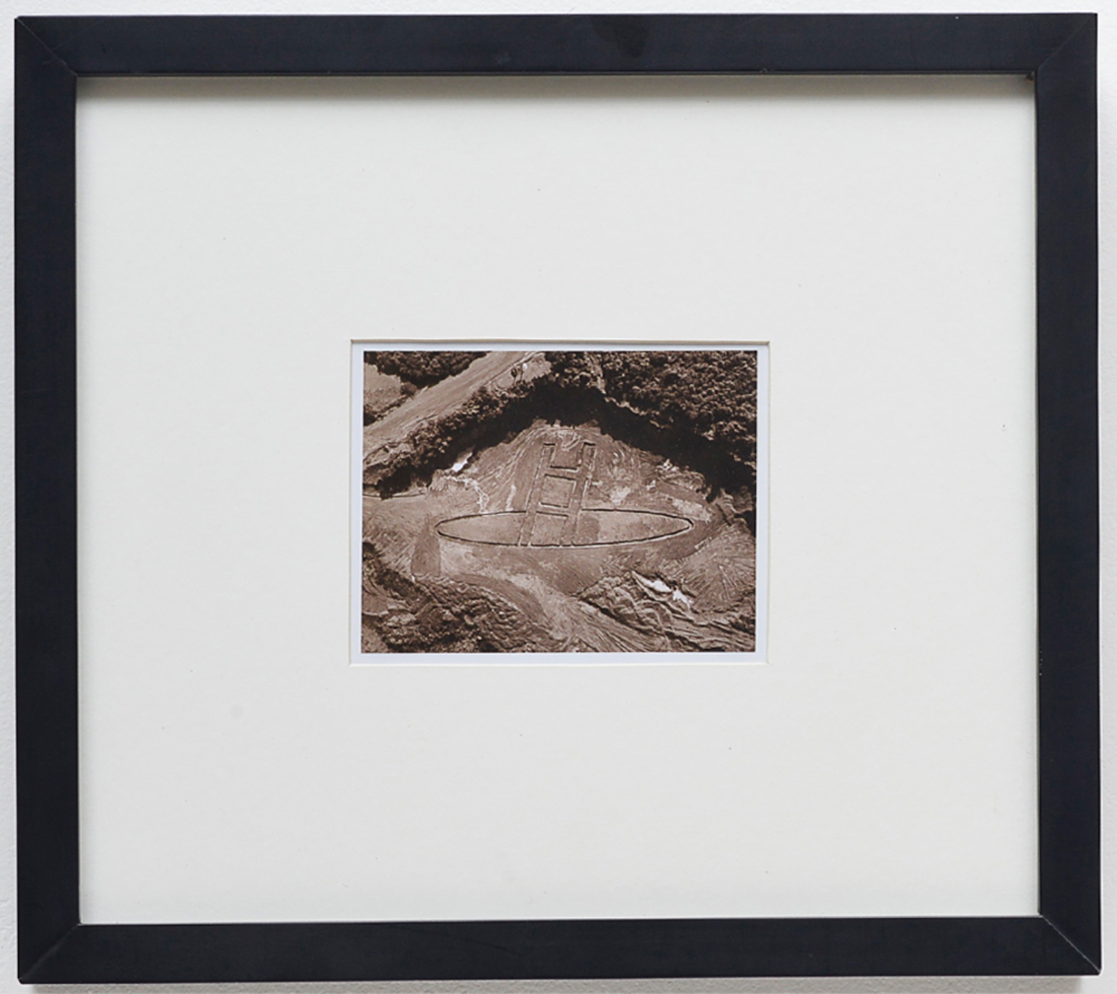  Vik Muniz (1961), "Carajás 4 - Mina de Ferro" - Séries Earthworks" , 2006 - foto 2 de 6
