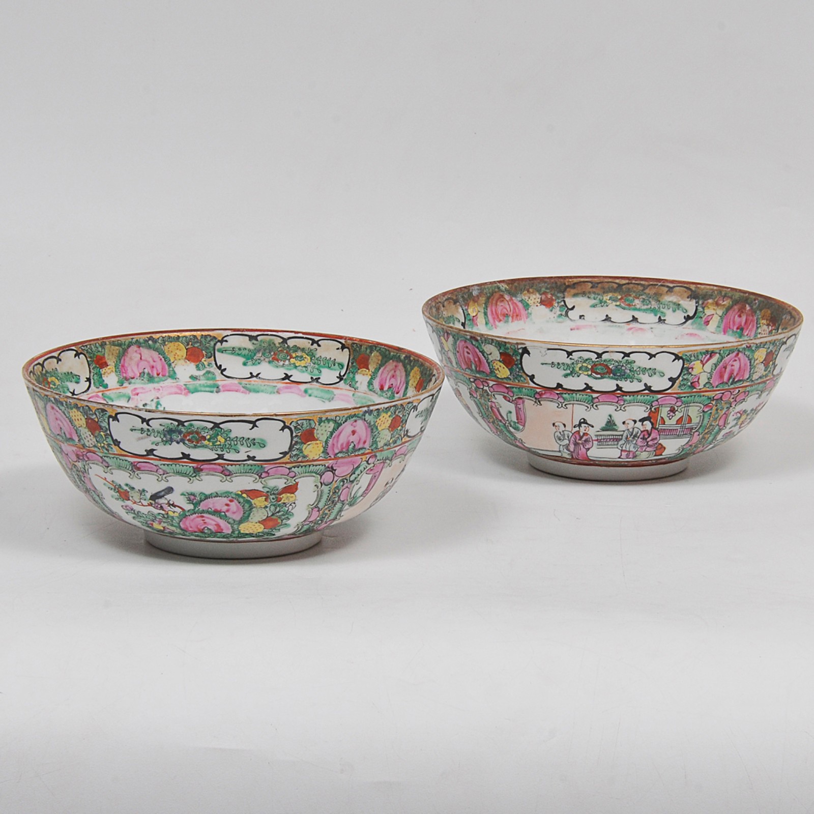 MANDARIN - Par de bowls em porcelana oriental ricamente policromada e... - foto 1 de 6
