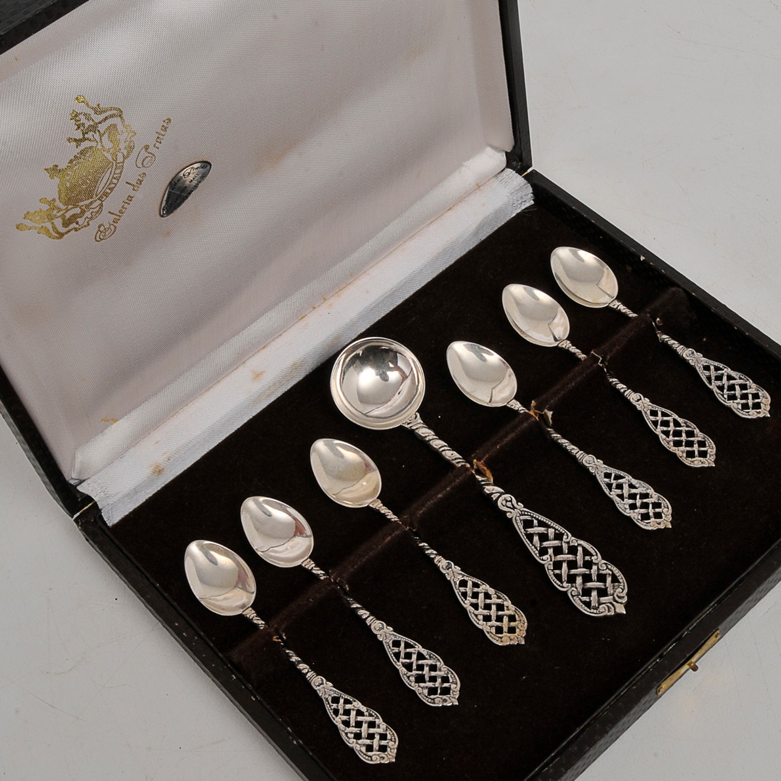 Conjunto de 6 colheres para café e uma para açúcar em prata... - foto 2 de 3