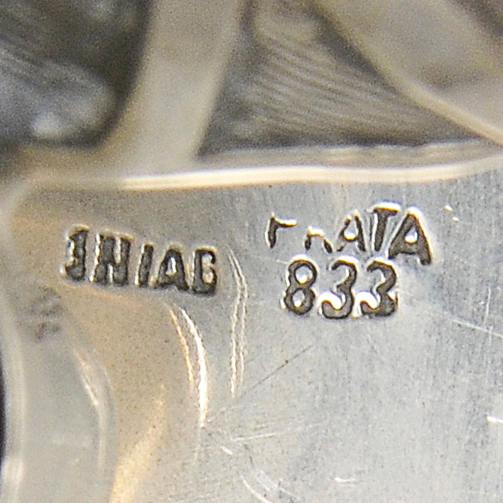 4/4