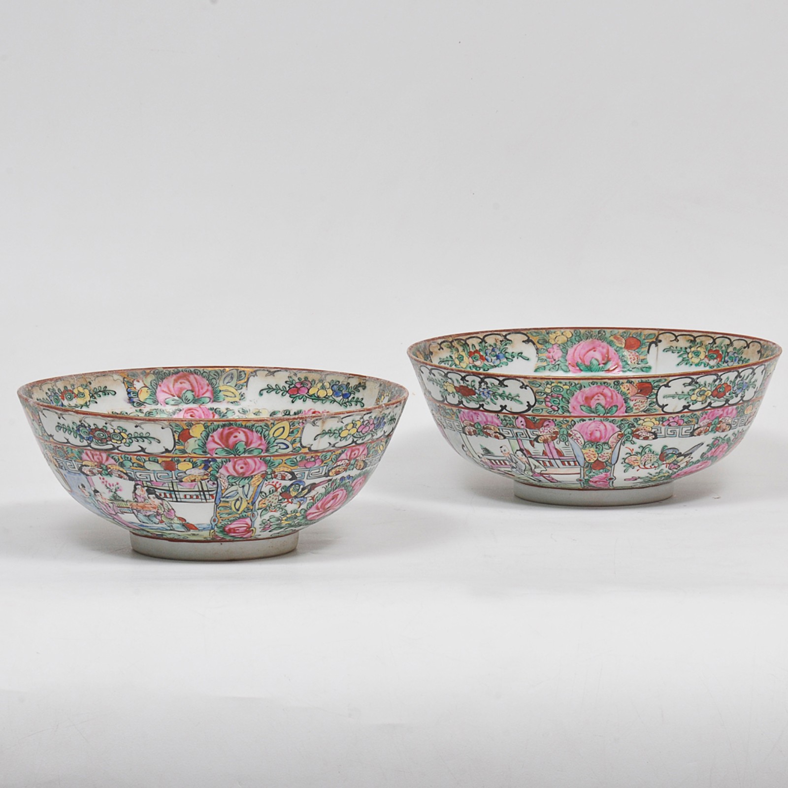 MANDARIN - Par de bowls em porcelana oriental ricamente policromada e... - foto 1 de 6