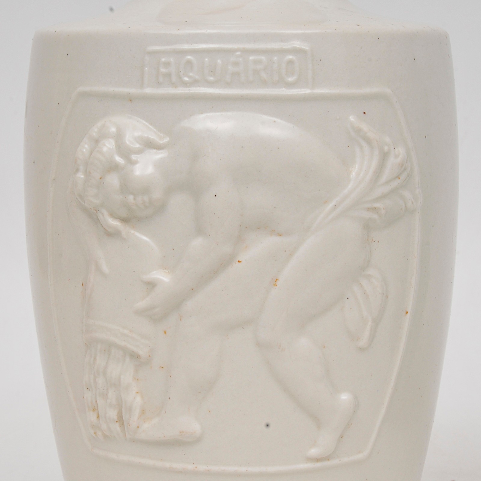 Par de vasos floreiras em porcelana vitrificada sendo um na cor... - foto 4 de 4