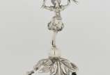 Paliteiro em prata portuguesa lavrada no format... - Paliteiro em prata portuguesa lavrada no formato de dançarina com guirlanda, em pé sobre bola. Base com folhagens sobre pés de bolota. Contraste...