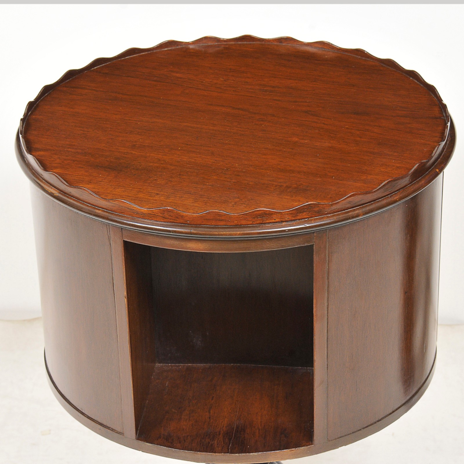 "Drum Table", mesa de apoio inglesa em madeira lustrada com tampo... - foto 2 de 4