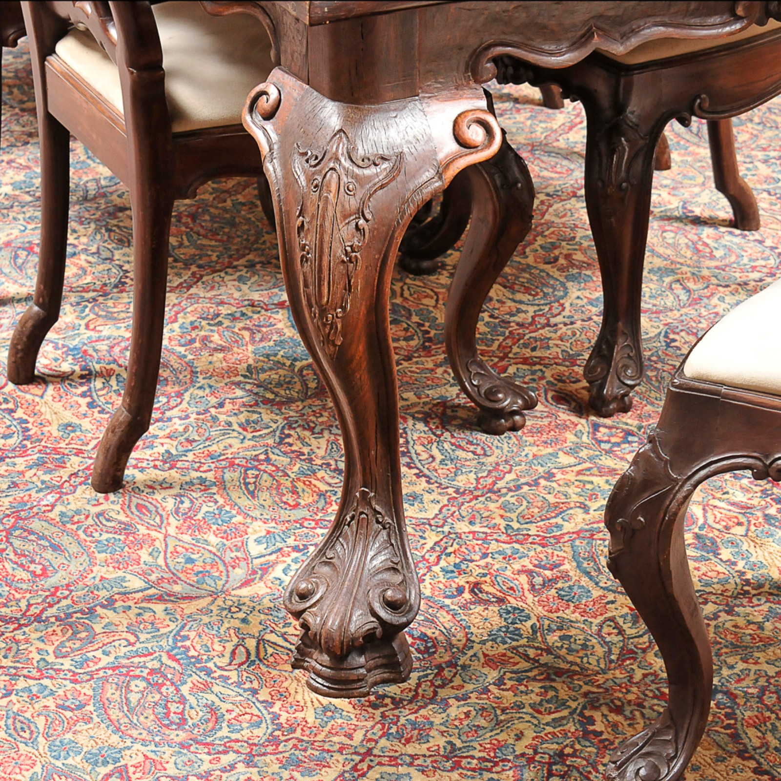 Conjunto de sala de jantar brasileira estilo D. José esculpida e... - foto 3 de 5