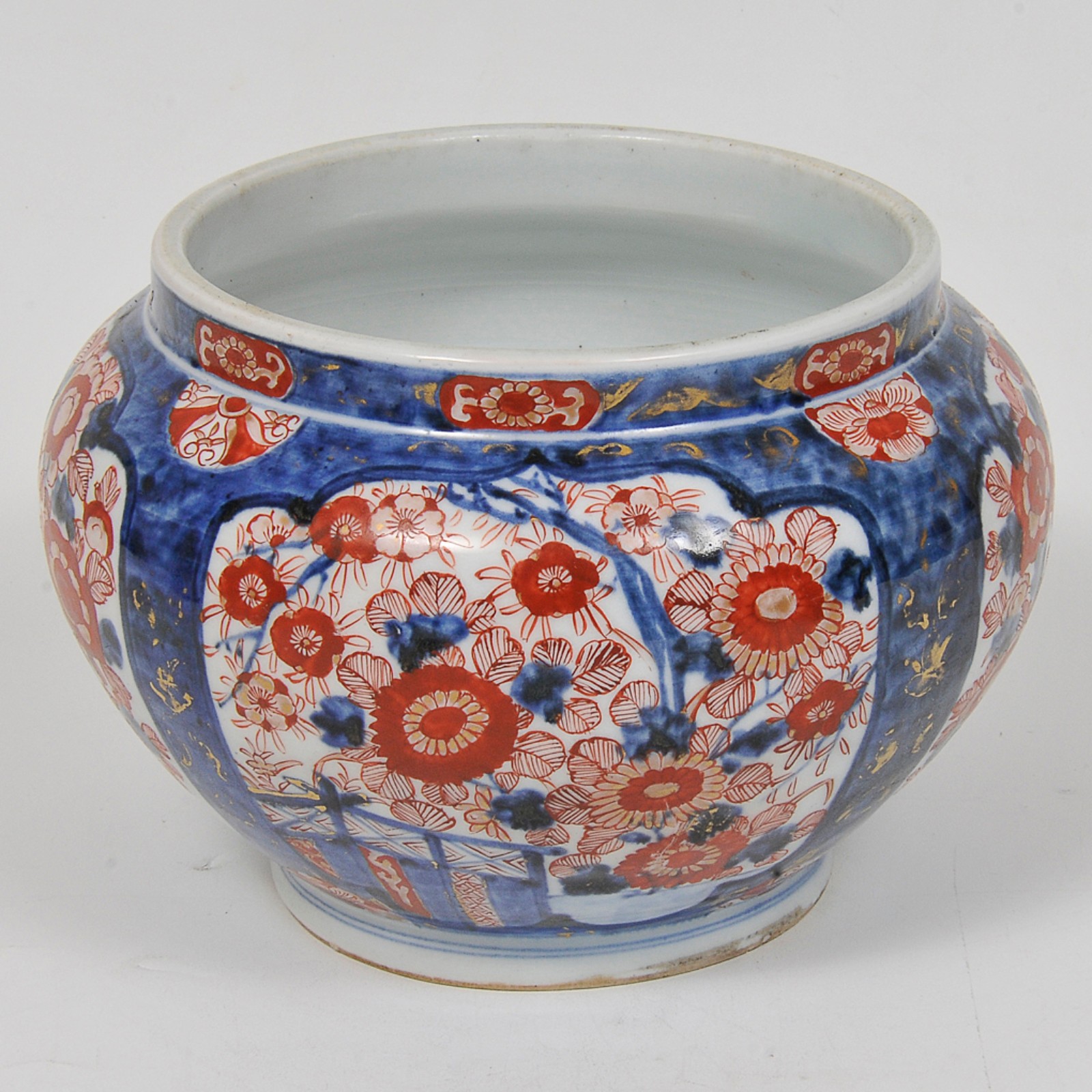 Cachepot em porcelana chinesa Imari ricamente policromado com... - foto 2 de 4