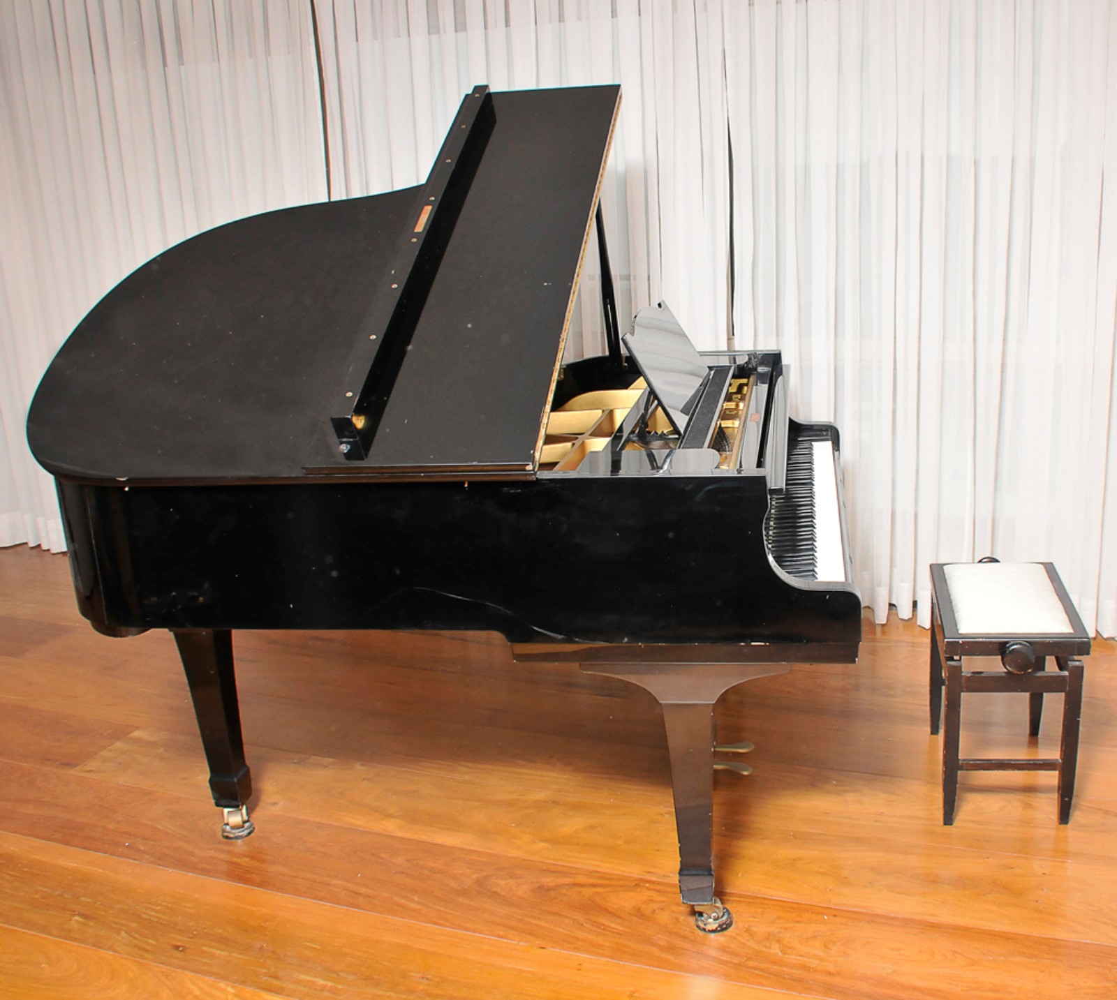 Grande piano de cauda manufatura Yamaha modelo NIPPON GAKKI séries... - foto 3 de 10