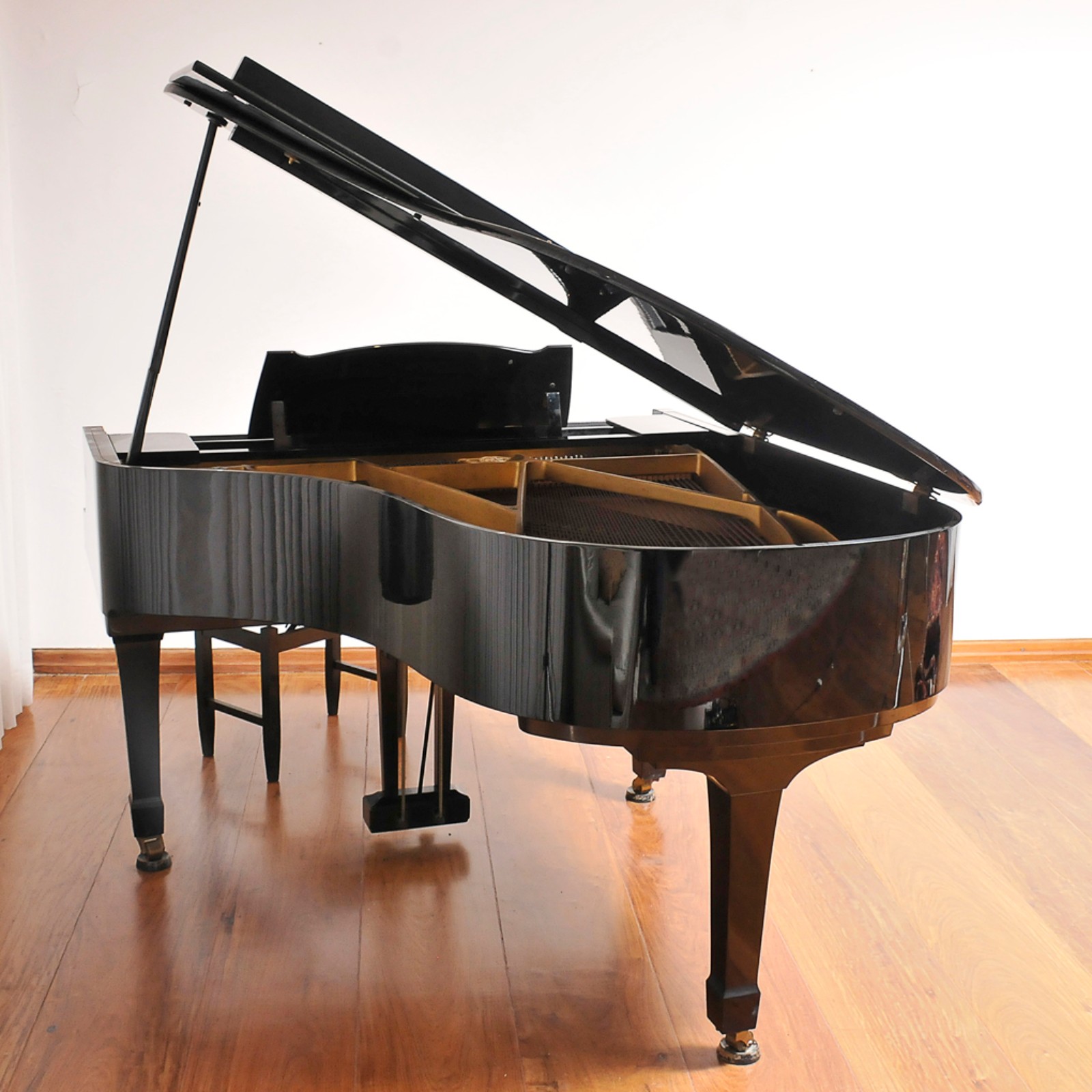 Grande piano de cauda manufatura Yamaha modelo NIPPON GAKKI séries... - foto 1 de 10