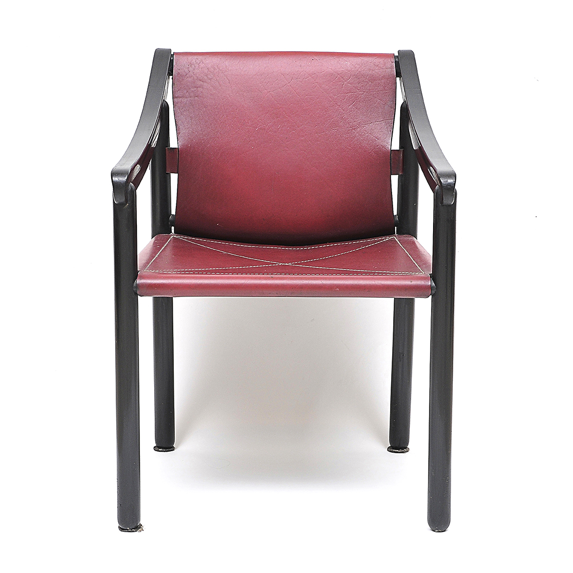 Vico Magistretti (1920-2006), Par de Poltronas Cassina - foto 2 de 2