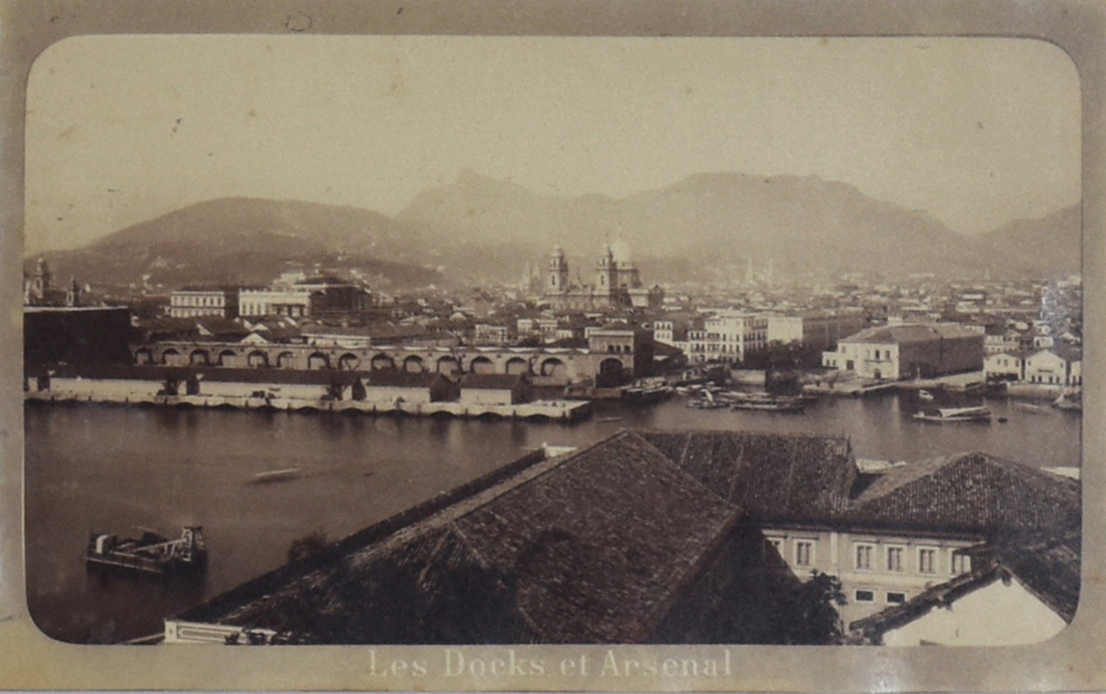 Assinatura não identificada, Os DocKs e o Arsenal (Les DocKs et Arsenal ) - foto 1 de 4