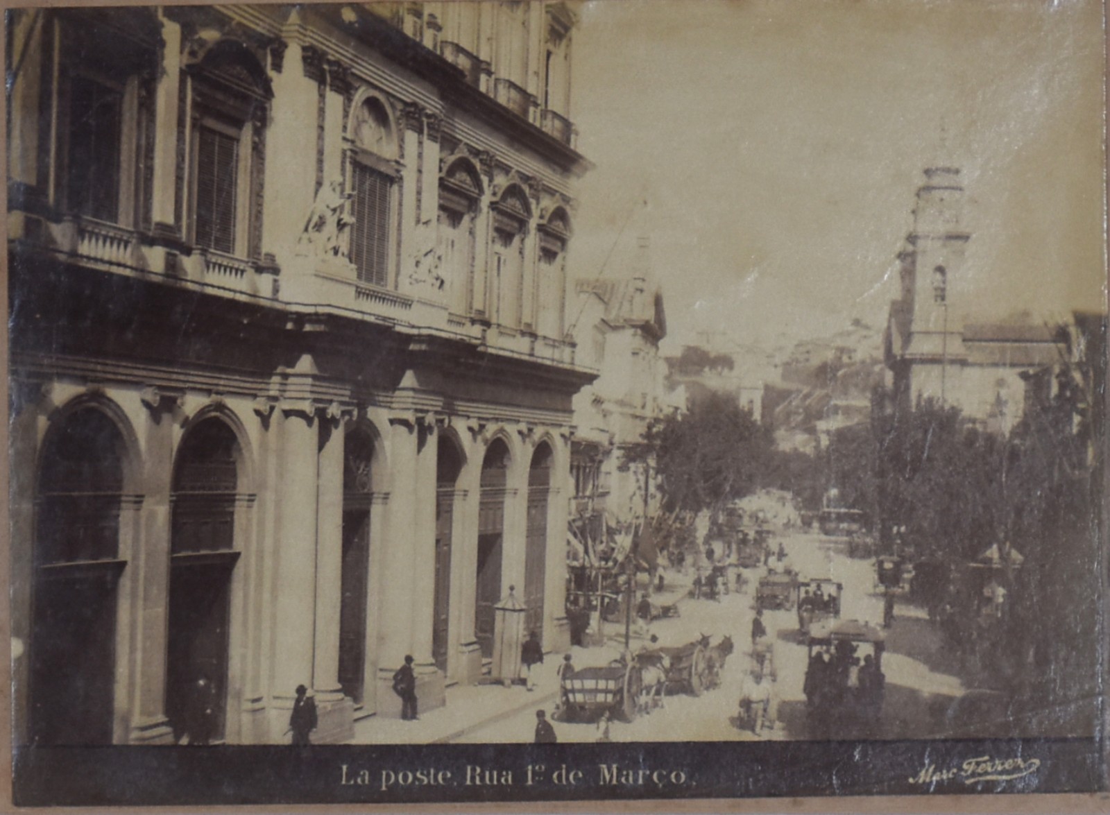 Laposte, Rua 1º de março - foto 1 de 6
