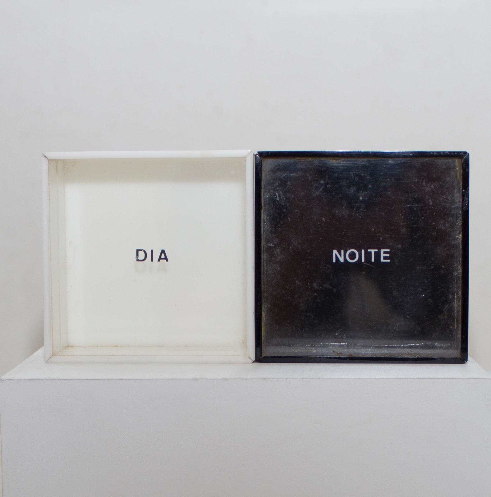 Osmar Dillon (1930-2013), Dia/Noite - foto 1 de 3