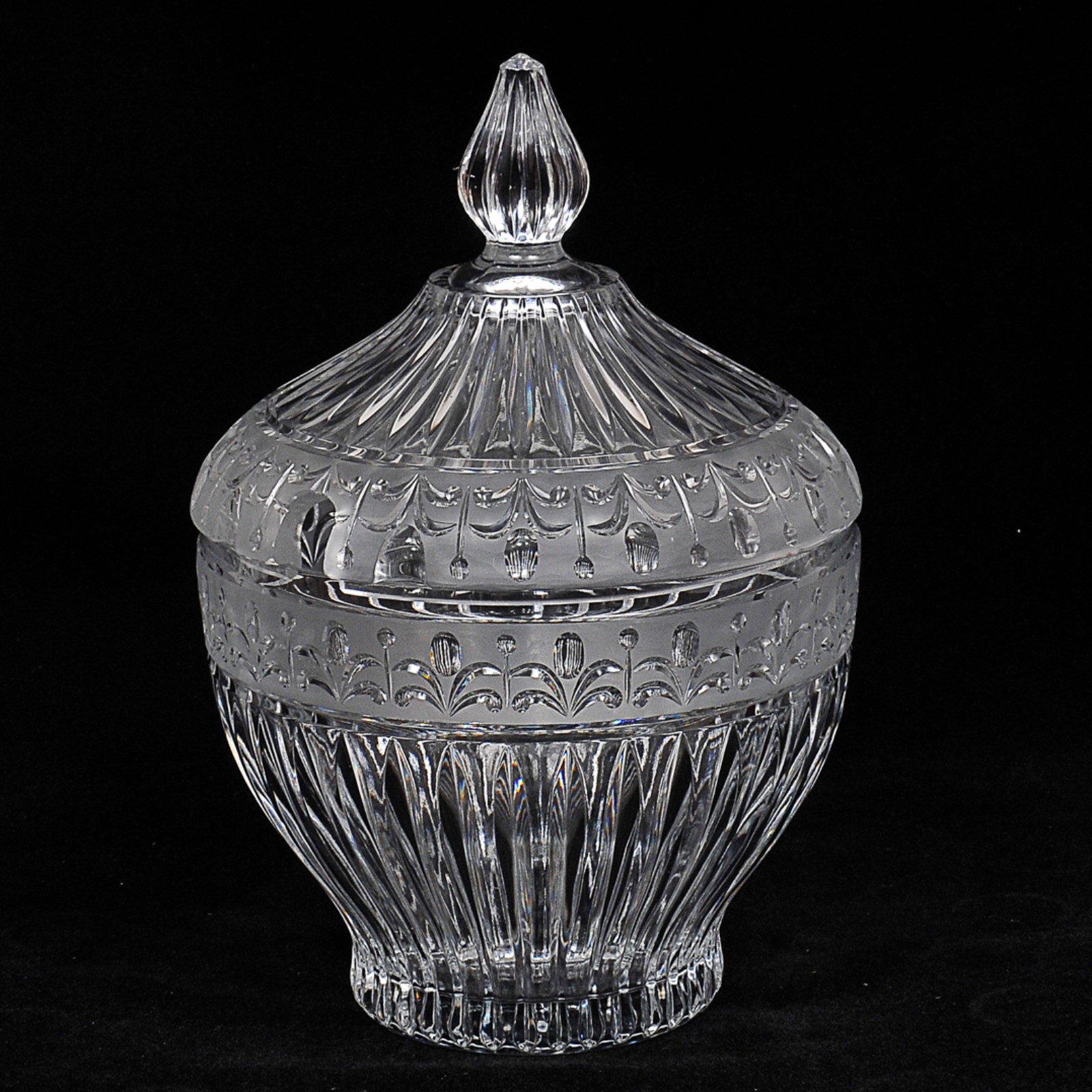 Elegante poncheira em grosso cristal europeu translúcido ricamente... - foto 2 de 4