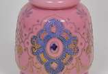 Baccarat (1764),  - antigo vaso floreira em opalina francesa do séc. XIX na cor rosa decorada com guirlandas e volutas pintadas a mão com detalhes dourados, borda recorta