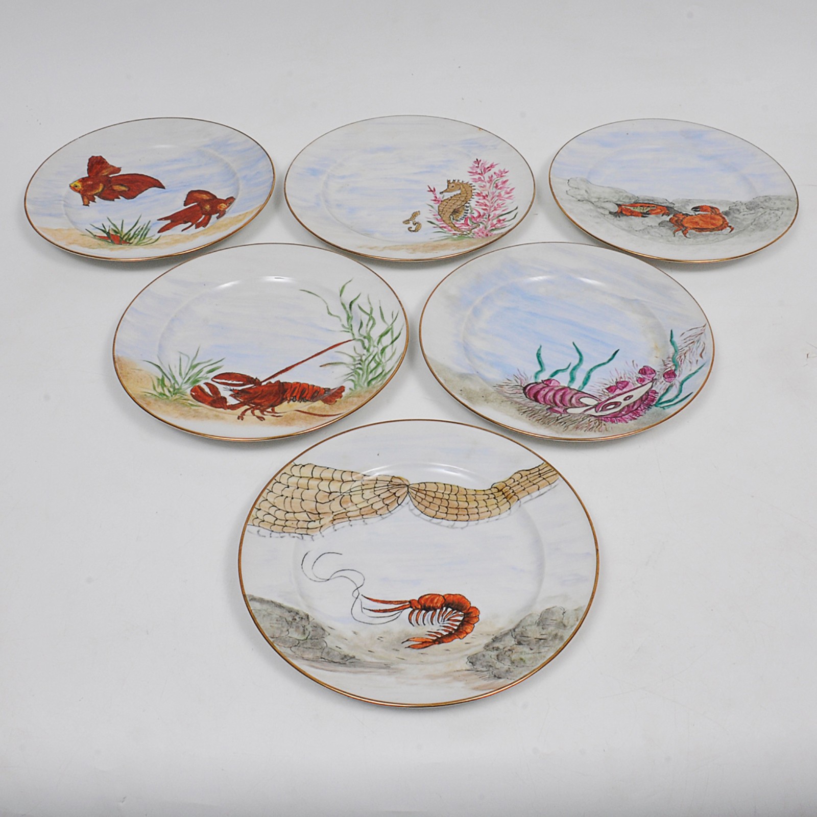 Lote composto por 6 pratos de sobremesa de coleção em porcelana da... - foto 1 de 3