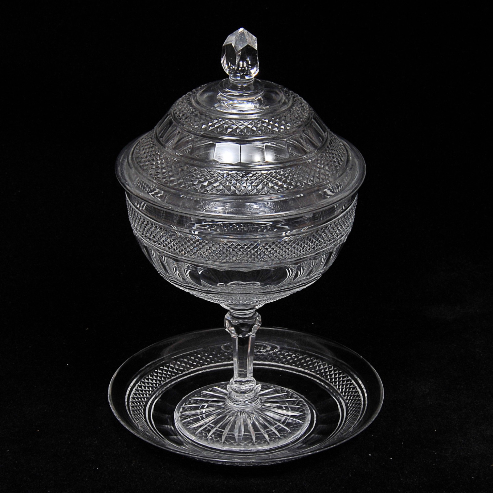 Compoteira com presentoir em fino cristal europeu translúcido... - foto 2 de 2