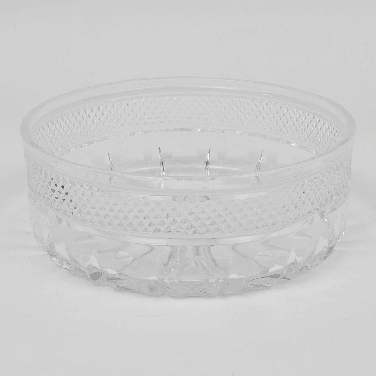 Centro de mesa em cristal europeu translúcido ricamente lapidada com... - foto 2 de 3