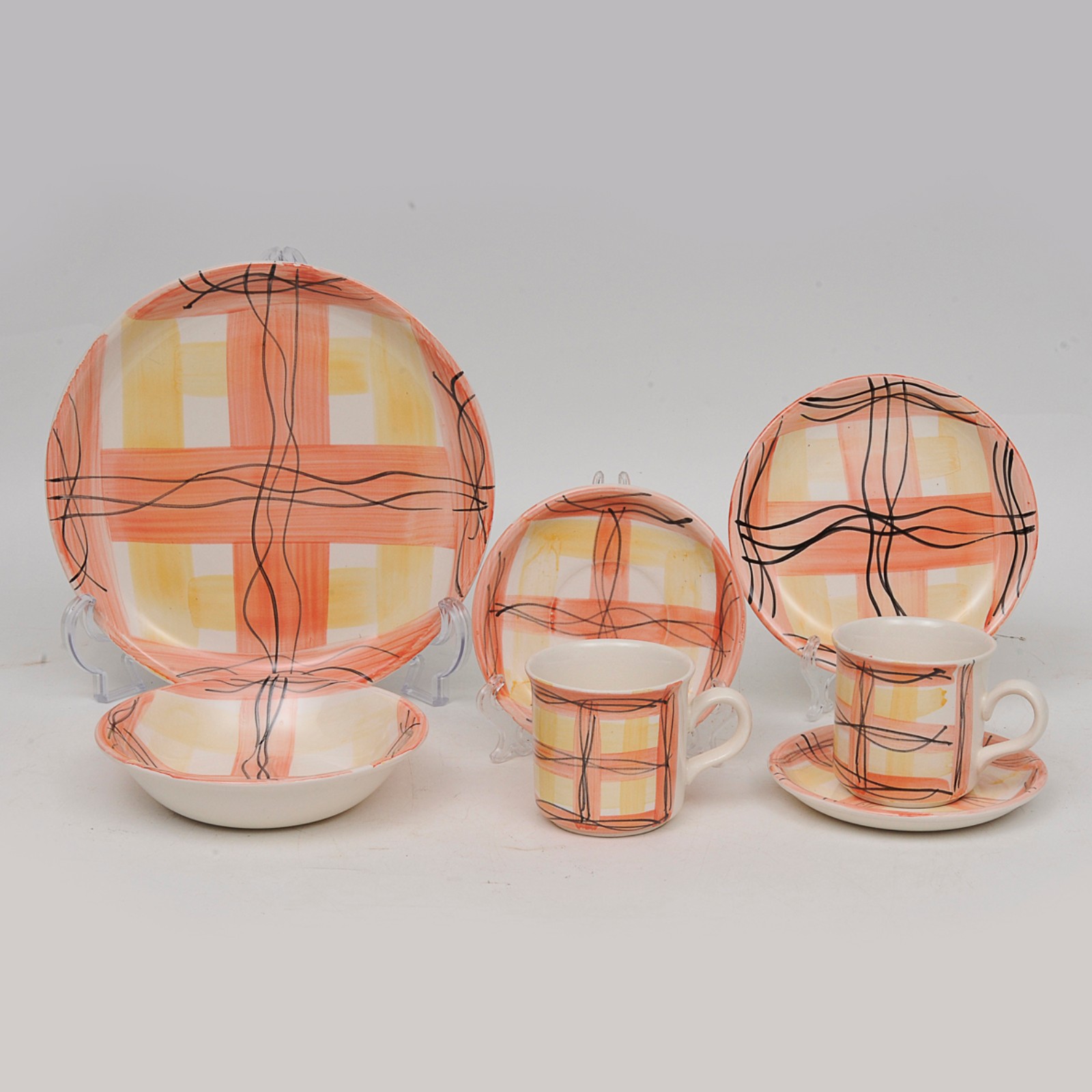 Aparelho de jantar e chá em porcelana chinesa nas cores... - foto 1 de 3