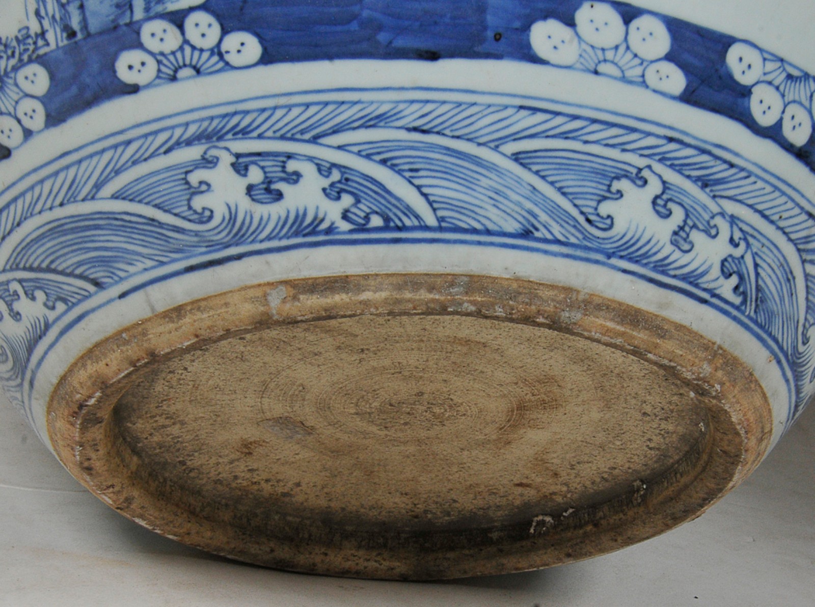 Cachepot em porcelana oriental com rica policromia e decoração floral... - foto 3 de 3