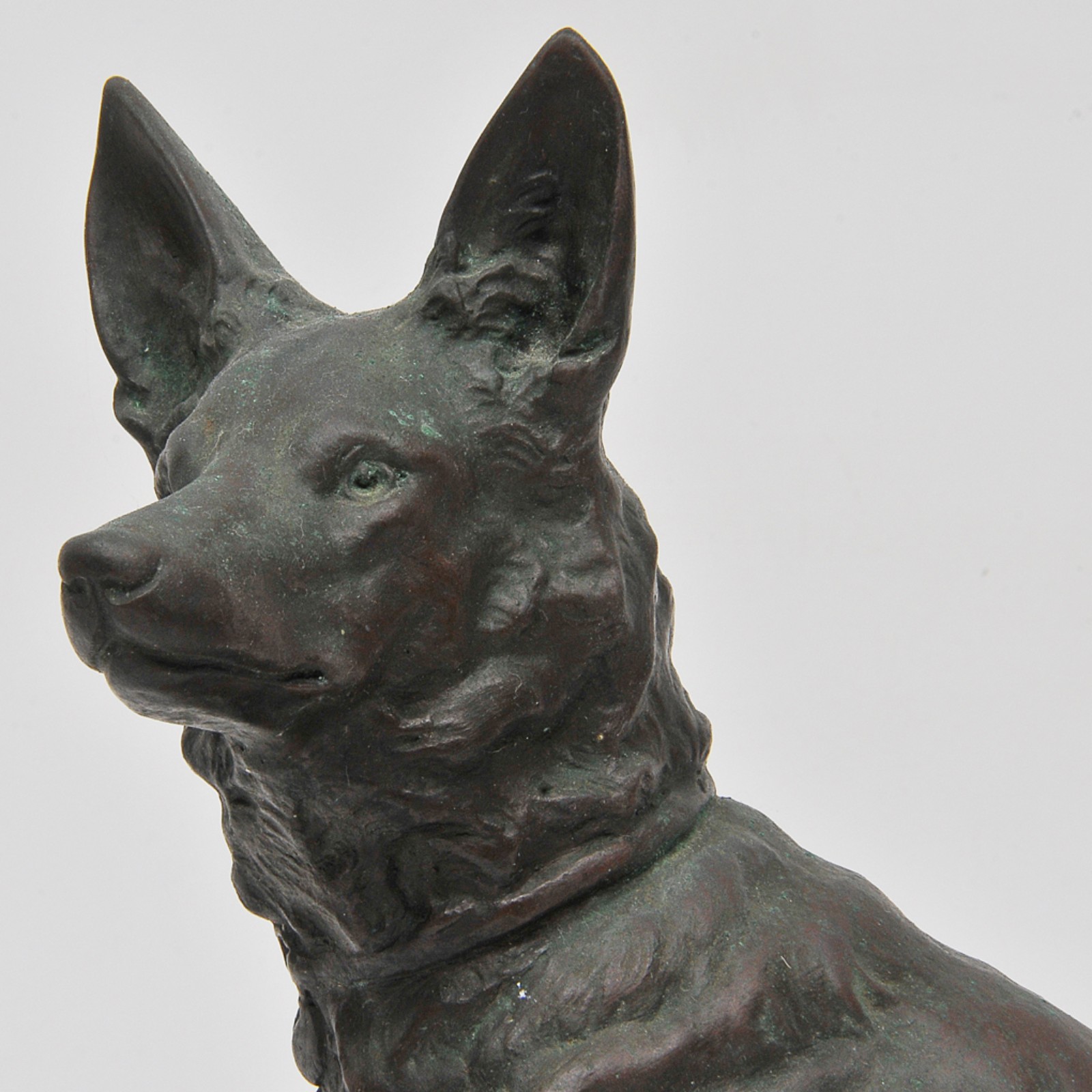 Antiga escultura em bronze francês do séc. XIX ricamente trabalhado... - foto 5 de 5