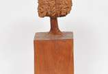 José Bento (1962), Árvore - escultura confeccionada em monobloco de madeira ricamente entalhada.