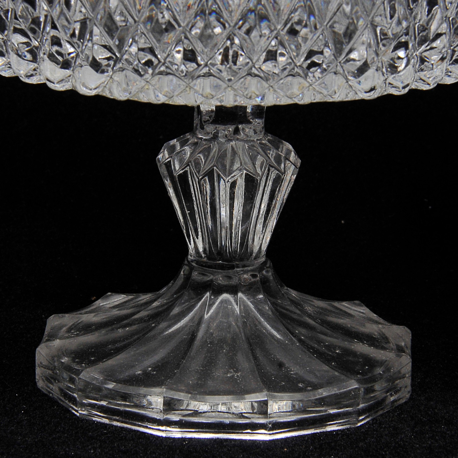 Par de elegantes compoteiras altas em grosso cristal europeu... - foto 4 de 4