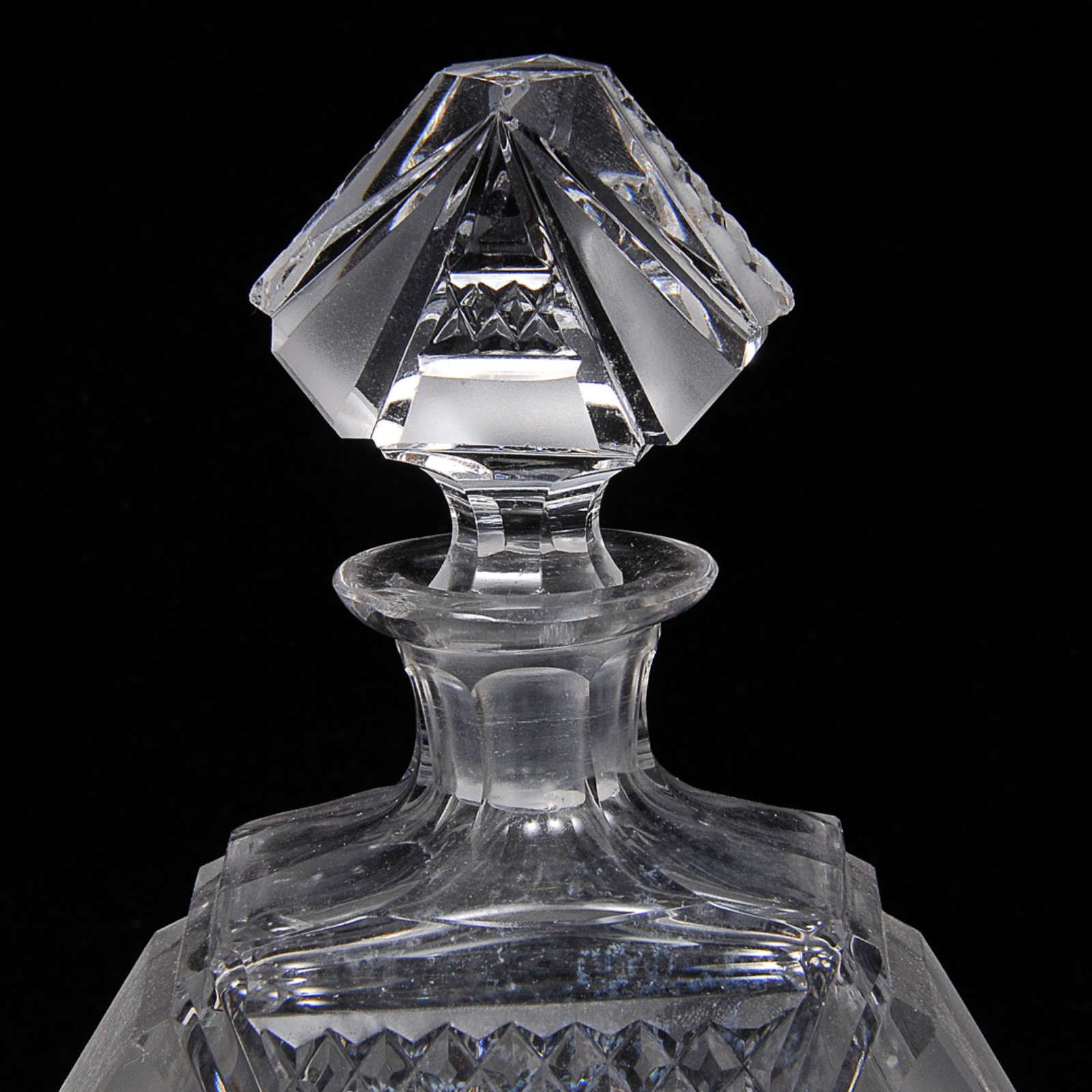 Licoreira de coleção em cristal europeu translúcido ricamente... - foto 2 de 2