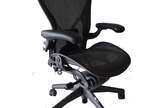 Herman Miller (1923),  - Cadeira Aeron ergonômica de escritório. Seu design é mundialmente reconhecido, sendo líder de vendas da categoria, com tecnologia PostureFit que garan