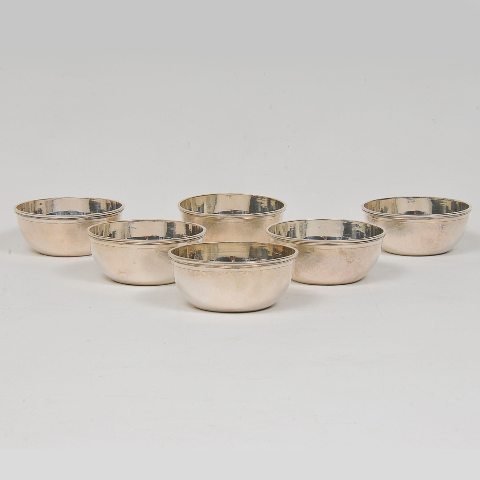 Conjunto de 6 lavandas de formato circular em prata oriental... - foto 1 de 4