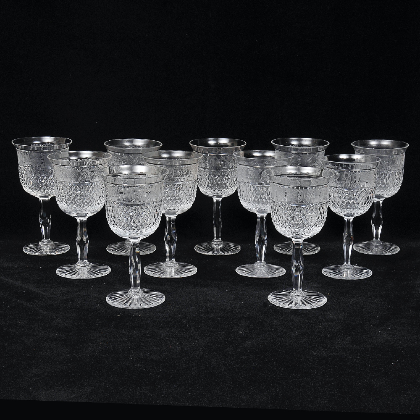 Lote composto por 10 taças para vinho branco em cristal francês... - foto 1 de 3