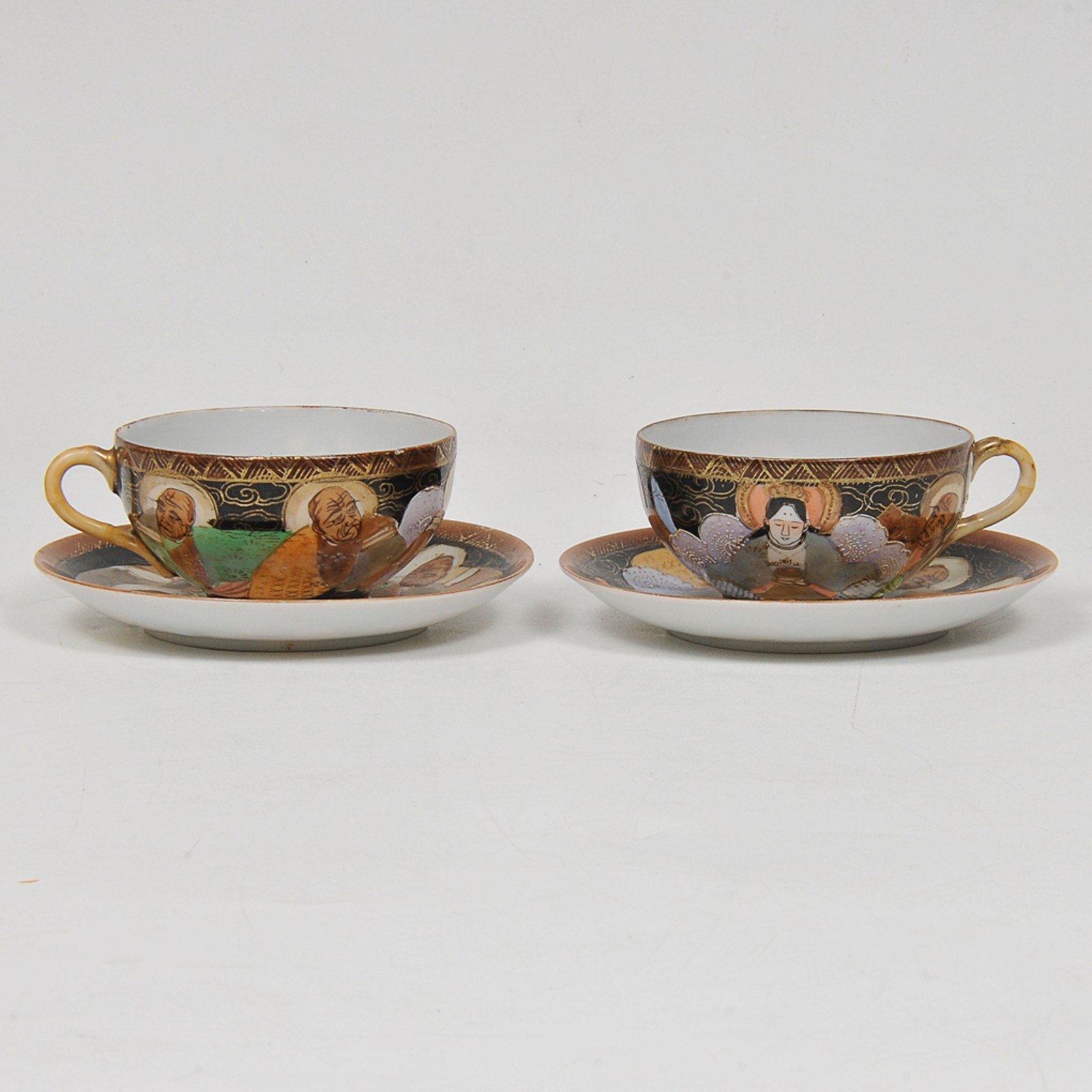 Par de xícaras de chá em porcelana oriental estilo Satzuma decorada... - foto 1 de 4