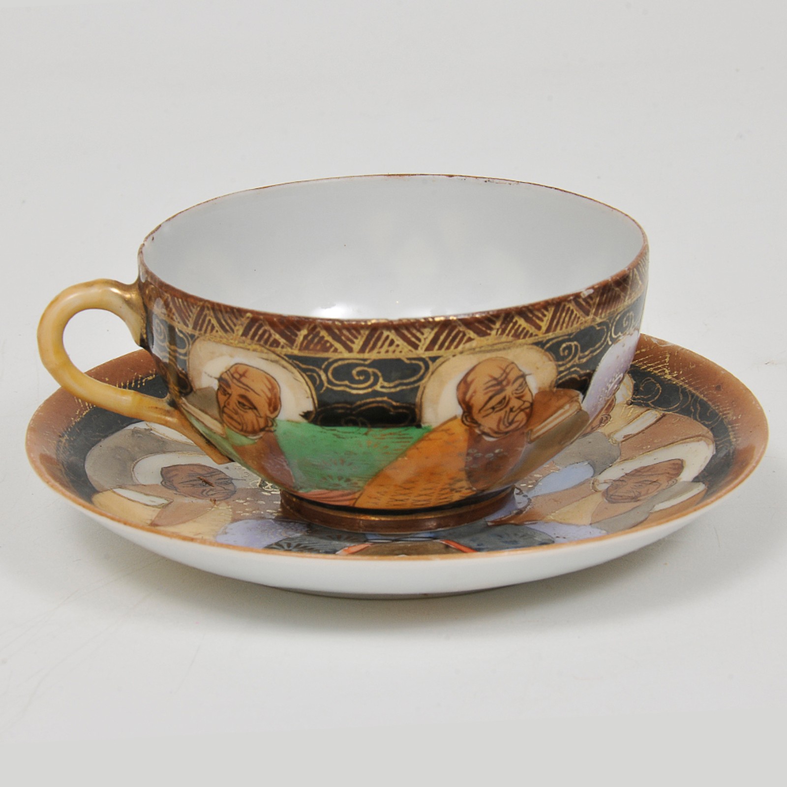 Par de xícaras de chá em porcelana oriental estilo Satzuma decorada... - foto 2 de 4