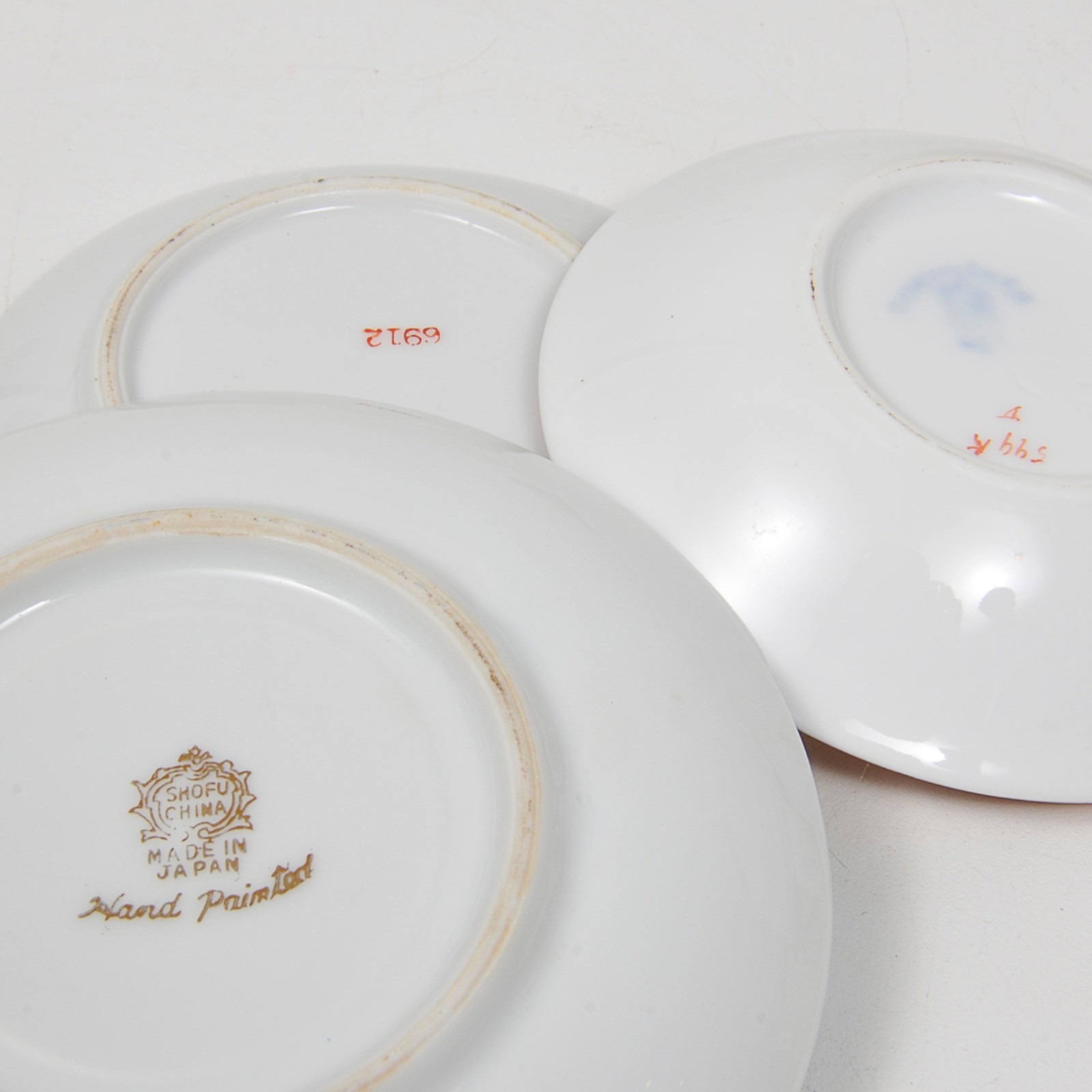 Lote composto por 3 xícaras de cafe em porcelana de coleção sendo: 1... - foto 5 de 5