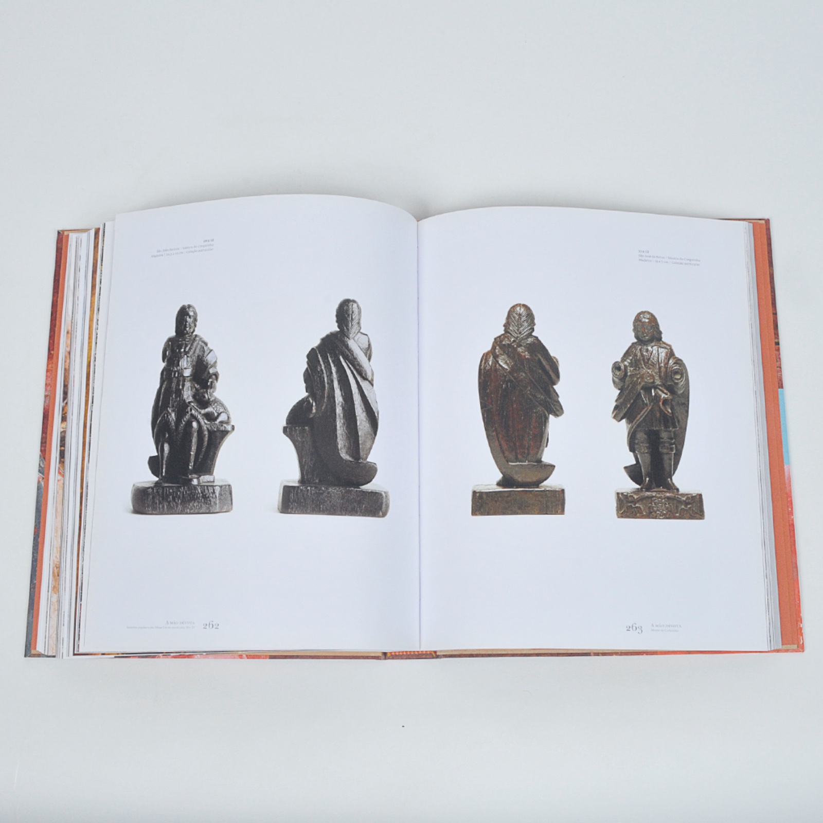 A Mão Devota - Santeiros Populares de MInas Gerais dos séculos XVIII e XIX - foto 4 de 4