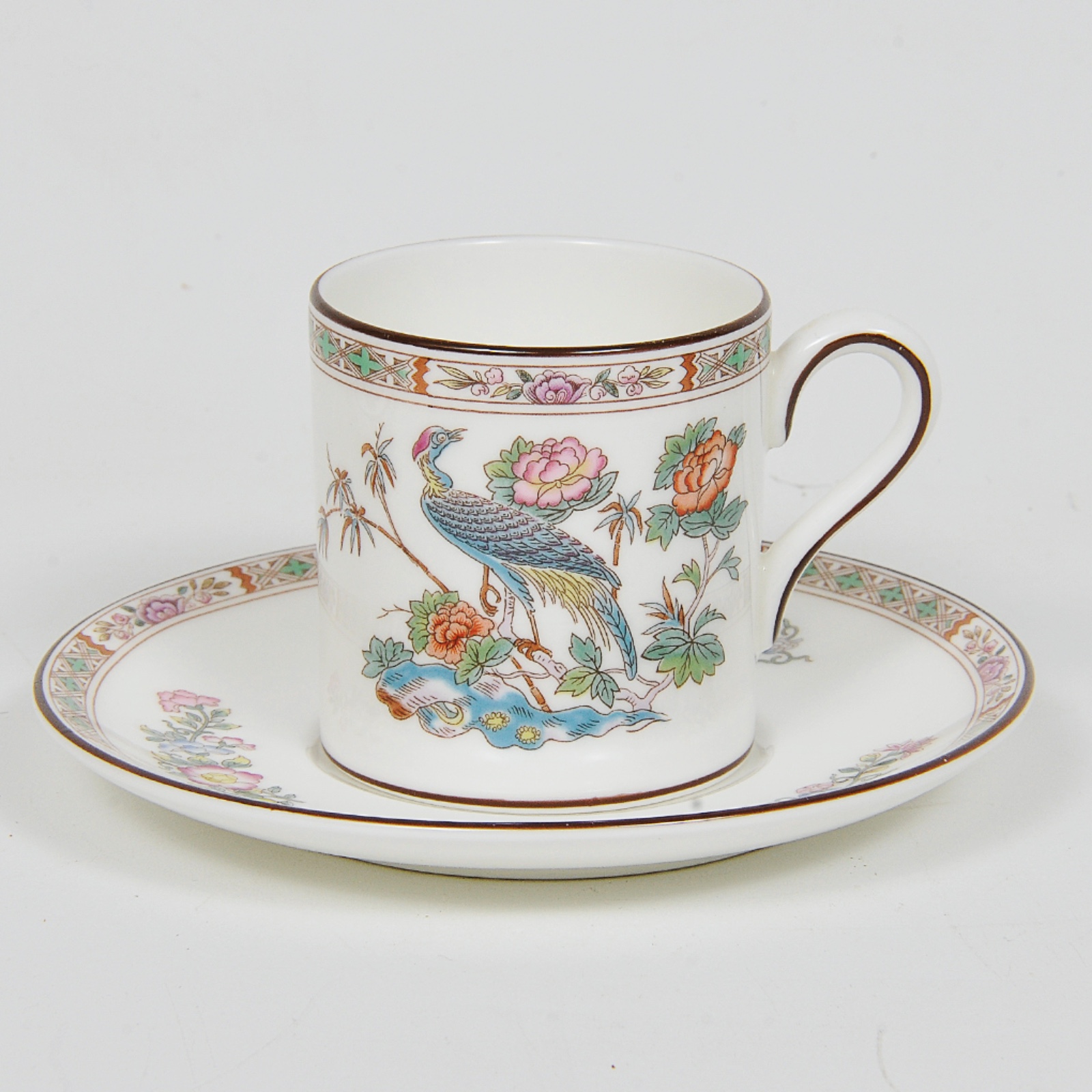 Conjunto de 16 xícaras com pires para café em porcelana inglesa... - foto 5 de 5