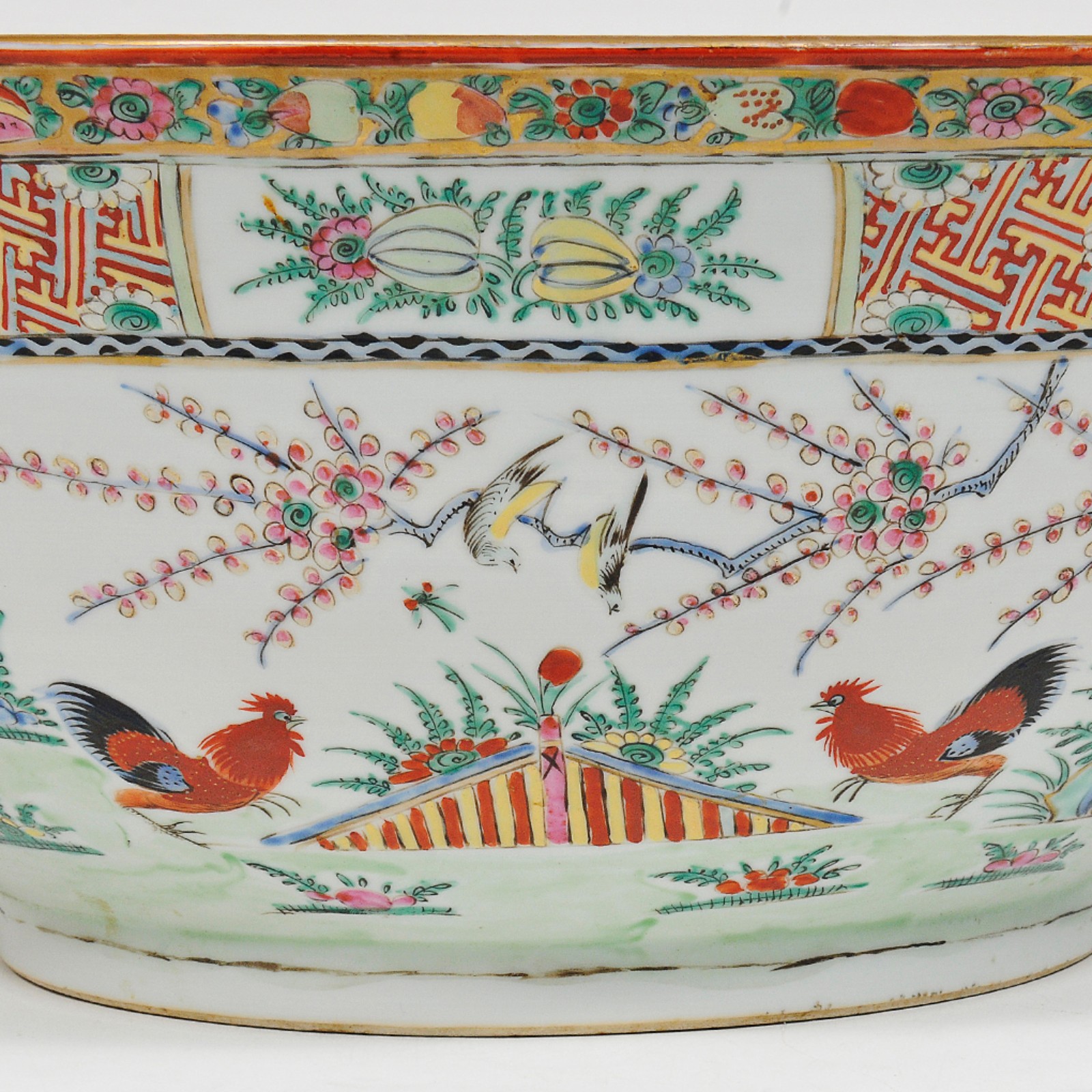 Grande bowl em porcelana oriental ricamente policromada e decorada... - foto 5 de 6