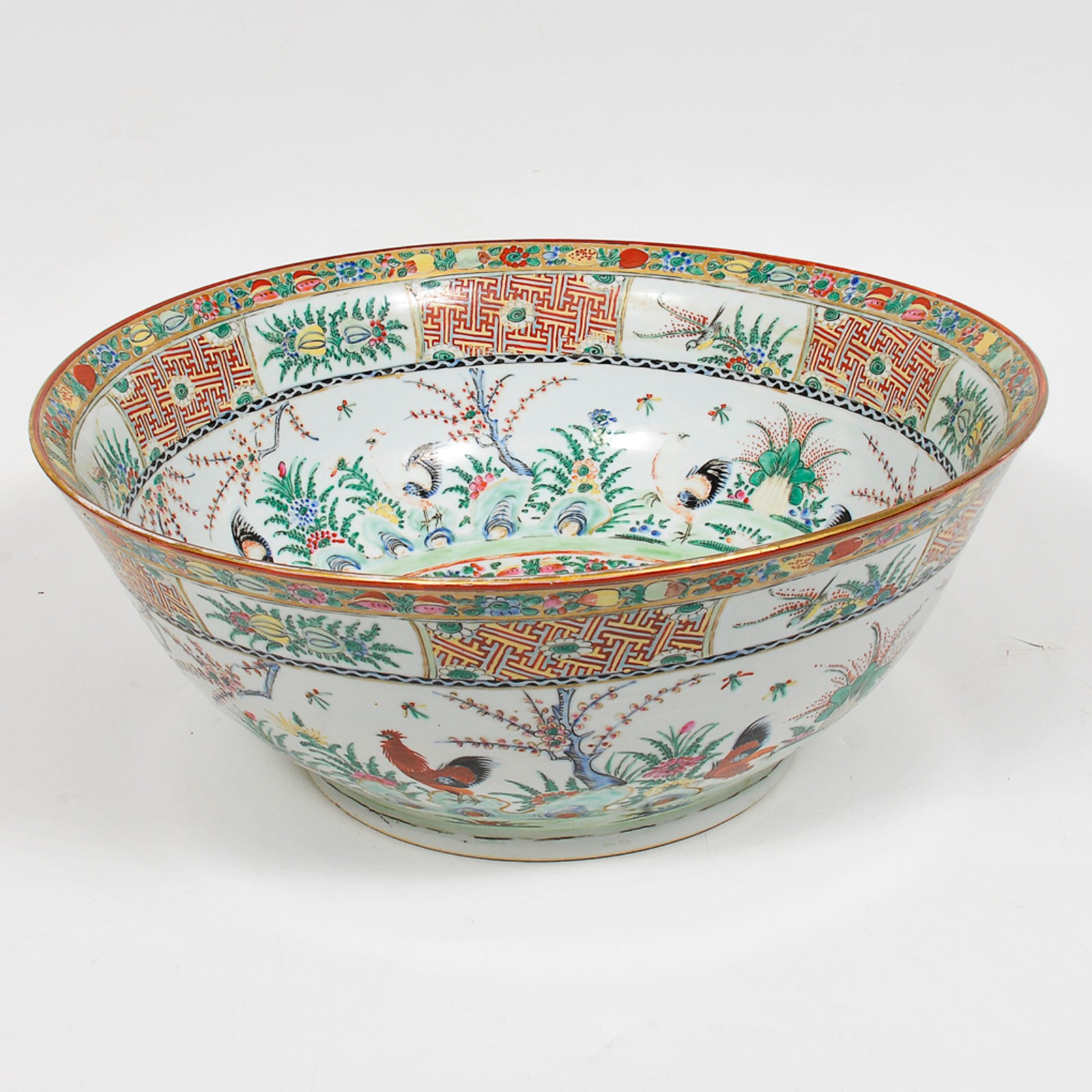 Grande bowl em porcelana oriental ricamente policromada e decorada... - foto 2 de 6